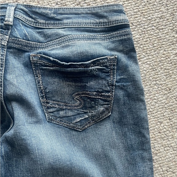 Silver Jeans - Picture 3 of 4